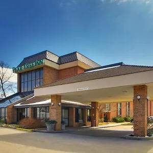 Hotel Pear Tree St. Louis Airport, Edmundson