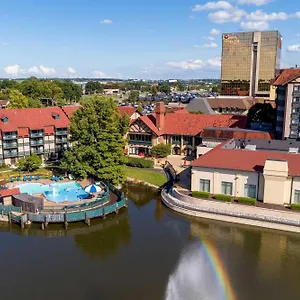 Sheraton Westport Lakeside Hotel