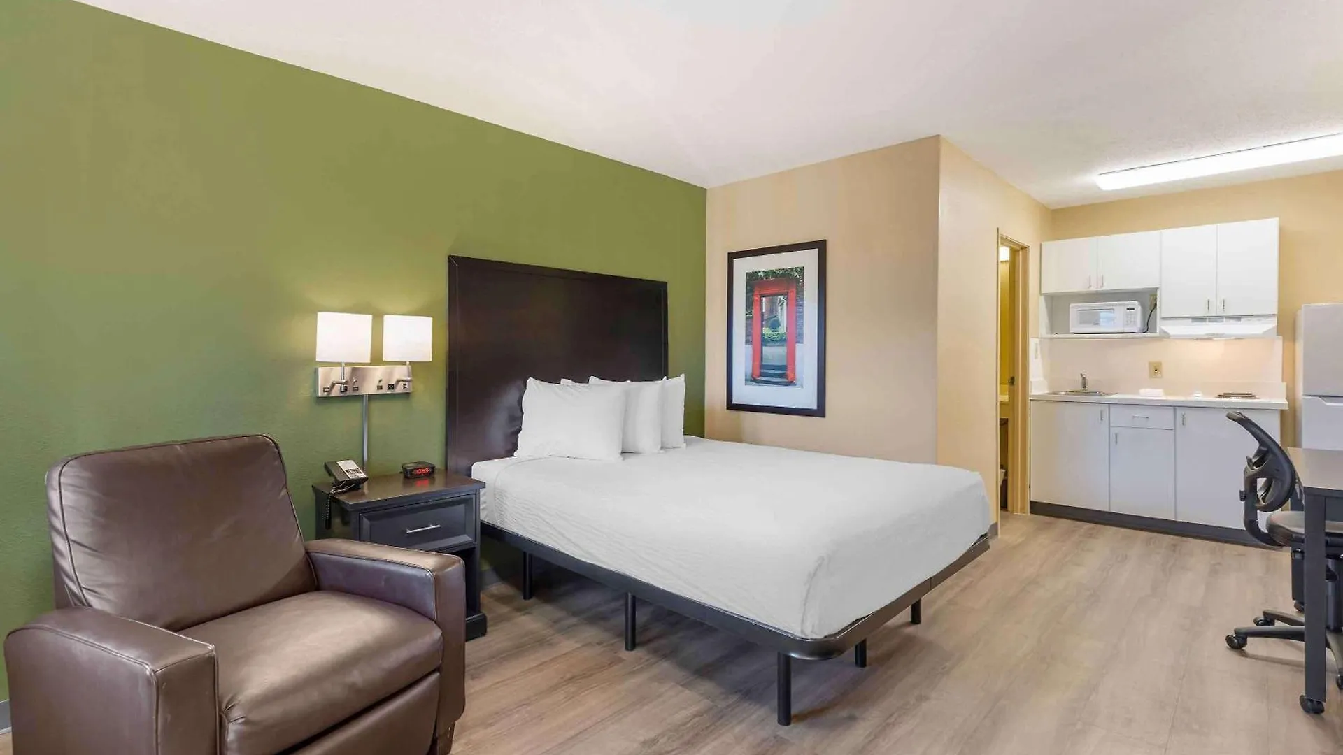 Extended Stay America Suites - St Louis - Westport - E Lackland Rd Maryland Heights 2*,